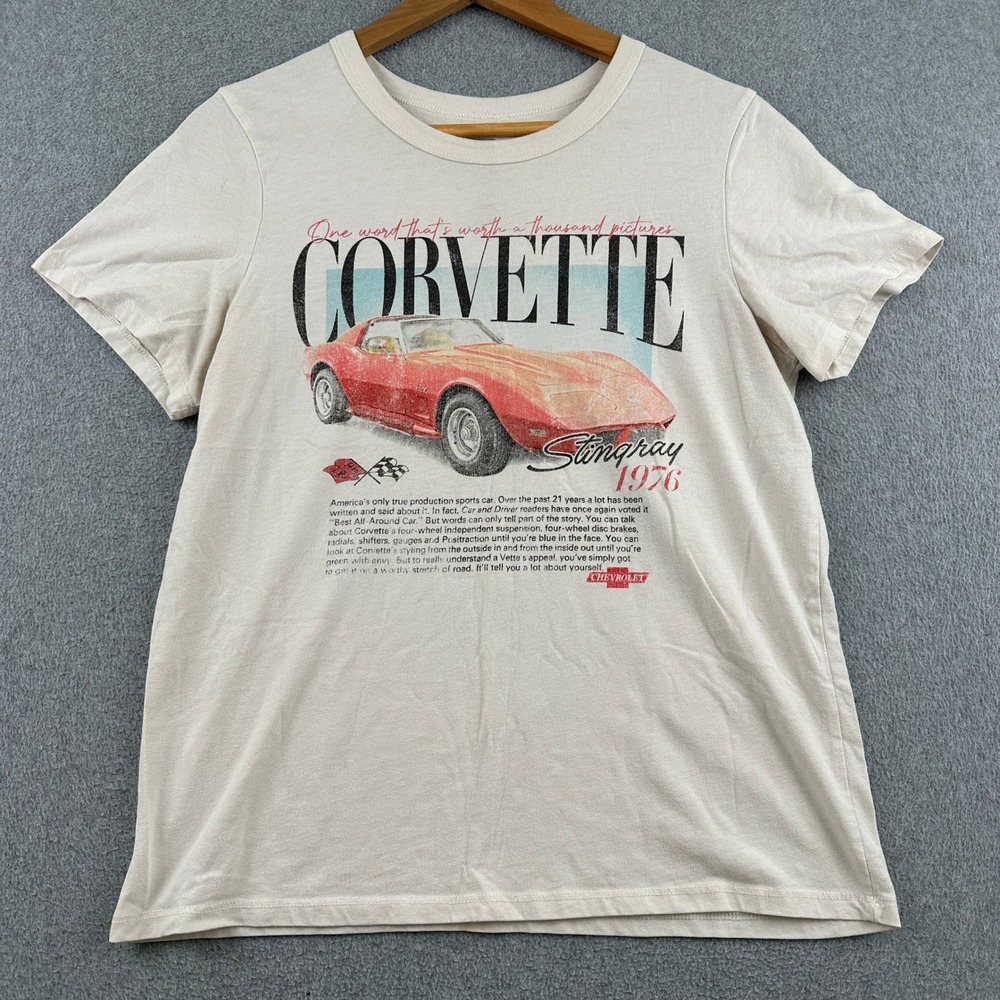 Hybrid Apparel T-Shirt Mens Medium 1976 Corvette Stingray Cream Graphic GM
